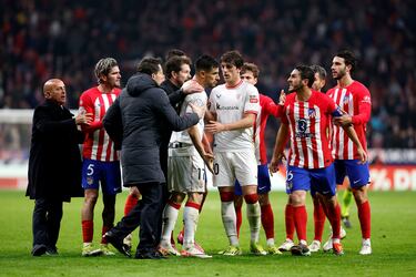 Hernández Hernández pitó el final del encuentro, pero las rencillas entre los jugadores de los dos equipos todavía estaban vivas. Una colleja de Yuri Berchiche a Koke lo originó todo. Tras ello De Paul reaccionó y el defensor del Athletic le denominó "bocachancla". Posteriormente jugadores de ambos conjuntos se unieron a la tangana, incluido Simeone que se encaró con algunos jugadores del conjunto vasco. 