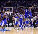 Los novatos de Kentucky también pueden con la Lousville de Pitino