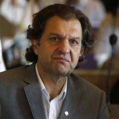 Aníbal Mosa: "Jugar fuera de Chile sería una vergüenza"