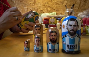 Los fabricantes de matrioshkas han creado una edición especial para el Mundial.