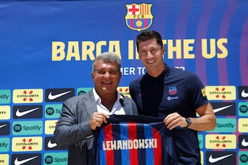 Presentación de Robert Lewandowski en Miami como nuevo jugador del FC Barcelona.