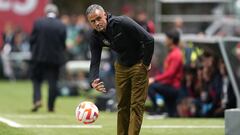 Luis Enrique strikes back on Twitter