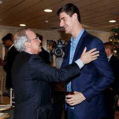 Real Madrid get into the festive spirit at the Christmas lunch