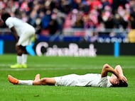 Soccer Football - LaLiga - Atletico Madrid v Valencia - Riyadh Air Metropolitano, Madrid, Spain - December 13, 2025 Valencia's Andre Almeida looks dejected after the match