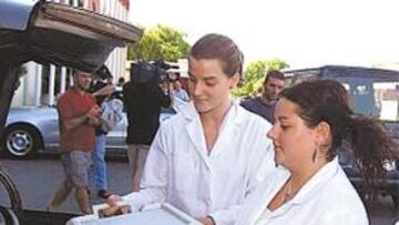 <b>A PUNTO. </b>Las batas blancas entrarán en juego en cualquier momento.