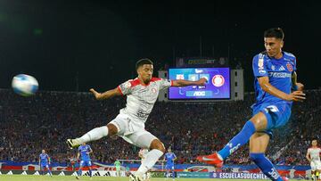 Futbol, Universidad de Chile vs Union La Calera
Fecha 2, Liga de Primera 2025.
El jugador de Universidad de Chile Matias Sepulveda, derecha, disputa el balon con Erik De los Santos de Union La Calera durante el partido de primera division realizado en el Estadio Nacional de Santiago, Chile.
23/02/2025
Felipe Zanca/Photosport
Football, Universidad de Chile vs Union La Calera.
2st turn, Division League 2025.
Universidad de ChileÕs player Matias Sepulveda, right, vies for the ball against Erik De los Santos of Union La Calera. during the first division match at the National Stadium in Santiago, Chile.
23/02/2025
Felipe Zanca/Photosport