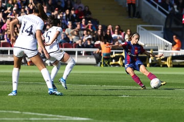 19/11/23 FUTBOL FEMENINO
PARTIDO PRIMERA DIVISION FEMENINA
FC BARCELONA - REAL MADRID
GOL AITANA BONMATI 1-0