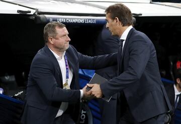 Saludo Julen Lopetegui y Pavel Vrba. 