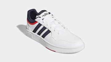 Zapatillas para hombre Adidas Hoops 3.0 Low Classic de color blanco disponibles en Amazon.