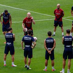 El Levante de Calero mastica su primera derrota
