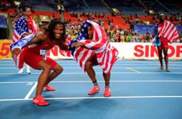 David Verburg, Tony Mcquay, Arman Hall y LaShawn Merritt de los Estados Unidos después de ganar la final de los 4x400 metros