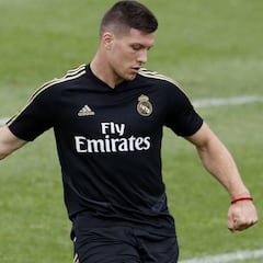 Jovic, en 'The Player's Tribune': "Tengo el don de marcar goles"