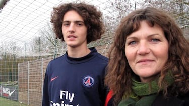“Al padre de Messi no lo critican, pero que lo haga una madre...”
