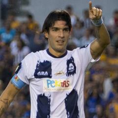 Emotivo mensaje del Loco Abreu al Santa Tecla por su título