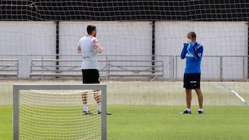 Celades y Maxi G&oacute;mez, en una imagen de archivo. 