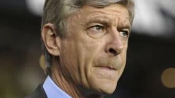 Wenger convoca a Fábregas y admite que los traspasos pueden afectar a Almunia