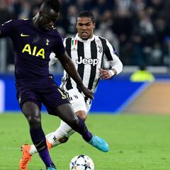 Dávinson y Tottenham remontan ante Juventus