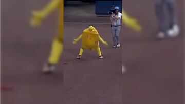 Beat The Cheese: La carrera viral contra la botarga de los Milwaukee Brewers