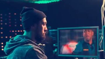 ¿Un hacker? Ex atacante azul fue presentado en su nuevo club con llamativo video