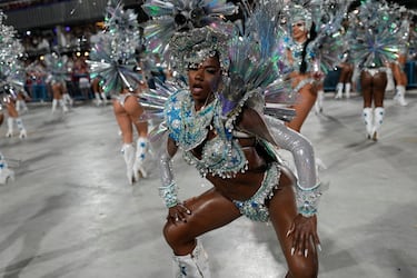 El Carnaval de Río de Janeiro es uno de los mayores eventos a nivel mundial. La calles del país sudamericano se llenan de colorido y fiesta para celebrar esta festividad.