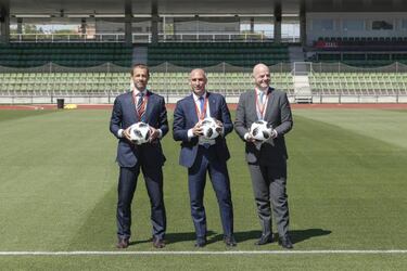 Concerning the 'asymmetric' league fixtures list and the Copa