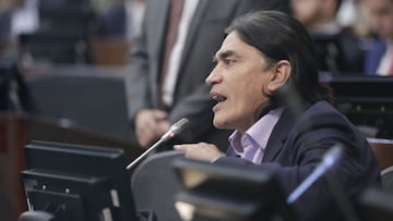 Gustavo Bolívar acusa al Partido Verde de establecer alianza con el uribismo. El senador hizo críticas tras no ser nombrado vicepresidente del Congreso.