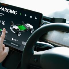 Una mujer de 52 años compra un coche eléctrico por 33.700 euros e inmediatamente empieza la pesadilla tecnológica