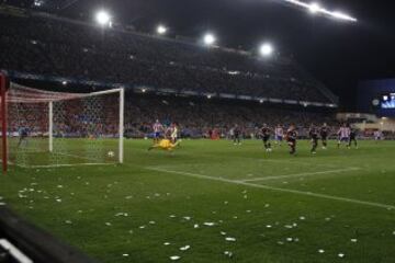 Gol de Mario Suárez. 1-0.