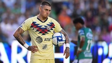 Recuperación de Nico Castillo tardaría hasta nueve meses