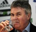Debut victorioso de Hiddink ante el Villa