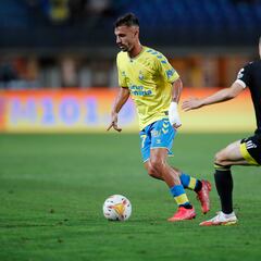 Óscar Clemente busca su sitio