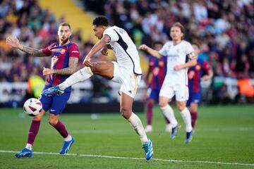 Dos goles de Bellingham convirtieron en papel mojado la hora de dominio del Barça, que estrelló dos balones en los palos. Fabulosa media hora de Modric. Gil Manzano sobrevivió al Clásico.