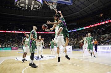 Bien: bastante fría nos ha dejado su actuación en esta primera vuelta. Su irregularidad a pesar de contar con una de las mejores plantillas de la ACB y esa sensación de poder perder cualquier partido, llevaron al Unicaja a tener que ganarse el billete a la Copa en la última jornada tras enlazar cuatro victorias seguidas. La Euroliga pasa factura y jugadores llamados a ser clave como McCallum no han estado al nivel.