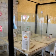 Mamparas en los bares y hoteles 'COVID free'