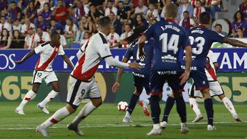 Horario, cómo ver en directo en televisión y cómo seguir online el Rayo Vallecano-Alavés de la jornada 5 de Primera División en el Estadio de Vallecas.