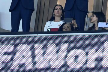 Georgina Rodríguez ha sufrido en el palco del Al Thumama Stadium como una aficionada lusa más durante el encuentro entre la selección portuguesa y la marroquí.