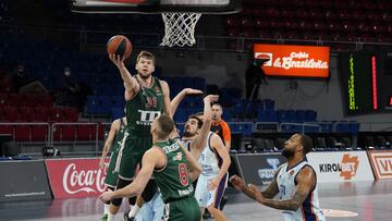 29/12/20 BALONCESTO PARTIDO DE EUROLUEGUE BASKONIA - VALENCIA ROKAS GIEDRAITIS