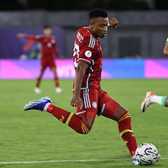 Sao Paulo sigue a Óscar Cortés