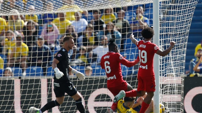 Una sangría defensiva que no cesa