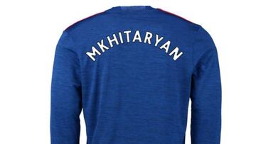 La camiseta de Mkhitaryan se vendía ayer en la tienda oficial del Manchester United.