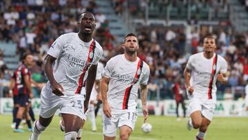 Cagliari (Italy), 27/09/2023.- Milan's Fikayo Tomori (L) celebrates after scoring the 2-1 lead during the Italian Serie A soccer match Cagliari Calcio vs AC Milan at the Unipol Domus in Cagliari, Italy, 27 September 2023. (Italia) EFE/EPA/FABIO MURRU