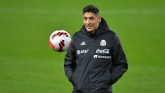 Chelsea estaría interesado en Edson Álvarez