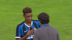 Otra escena que es ejemplo mundial: Raúl y un honor mutuo