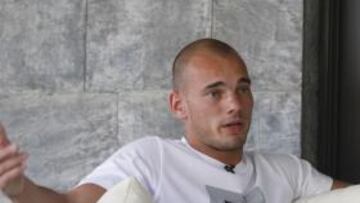 Sneijder, en Milán, descarta hablar del Madrid porque es "jugador del Inter".