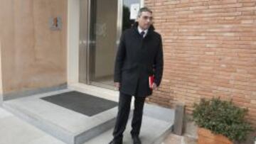 Albert Soler, ayer antes de entrar en la sede de la ACB. Fue el candidato finalista, pero no logró los votos suficientes.