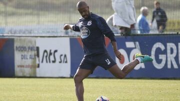 Sidnei: "Los tres puntos del derbi te dan más felicidad"