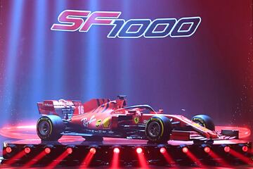 Modelo: SF1000  | Pilotos: Sebastian Vettel y Charles Leclerc.