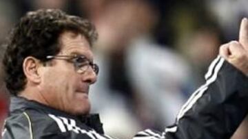 <b>FEO GESTO.</b> El entrenador del Real Madrid tuvo una reacción muy poco elegante.