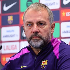 Barcelona coach quizzed on possible Lionel Messi return