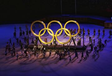 La delegación colombiana desfiló por la pasarela del estadio Nacional de Tokio en la inauguración de los Juegos Olímpicos 2020